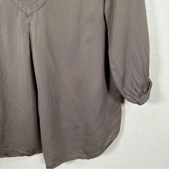 Aritzia Babaton Womens Size Xsmall Adrian Three Quarter Sleeve Blouse - Picture 6 of 13